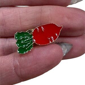 ⭐2 for $14⭐ ⭐3 for $18⭐ ❤ MIX AND MATCH!❤ THE FAT CARROT enamel pin
